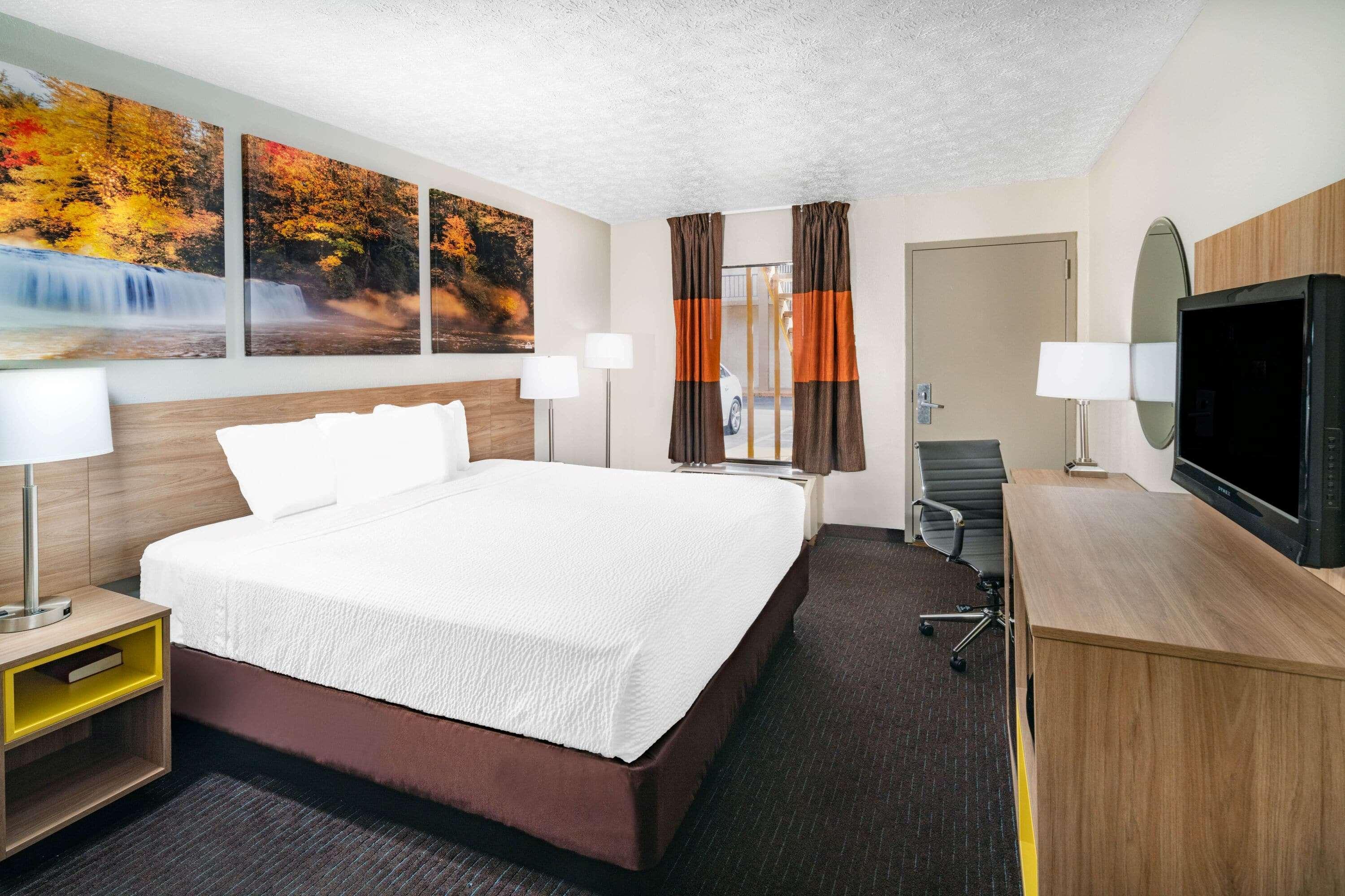 Days Inn By Wyndham Куквілл Екстер'єр фото