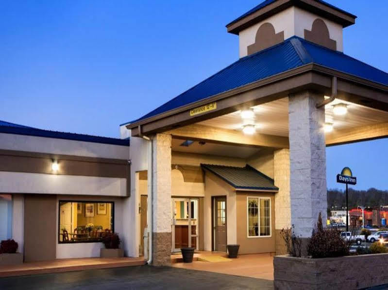 Days Inn By Wyndham Куквілл Екстер'єр фото